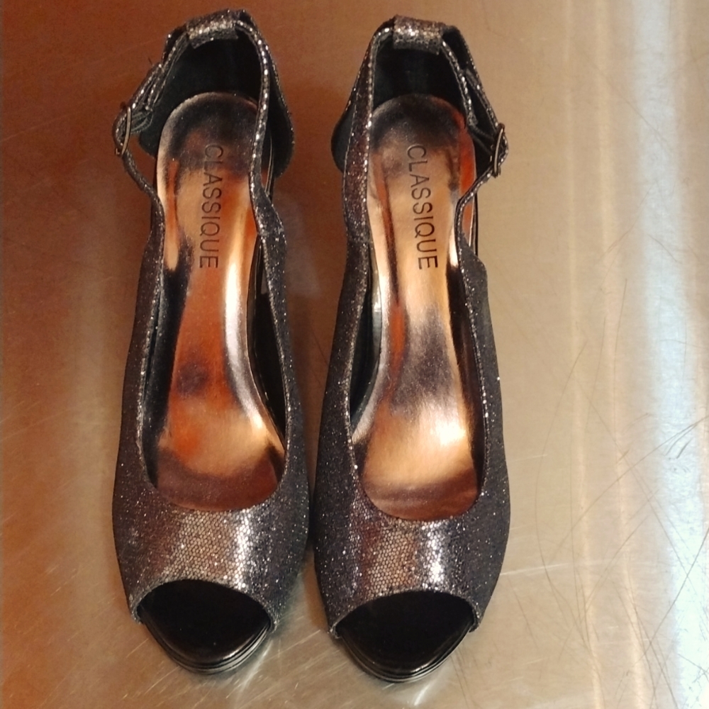 Classique sparkly pewter ankle strap 9m  3 inch heel.